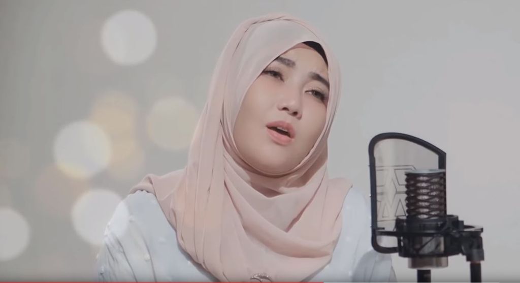 Via Vallen Banjir Pujian Saat Cover Lagu Aisyah Istri Rasulullah