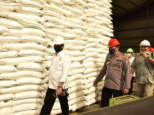 Jelang Ramadhan Harga Gula Naik, Mentan Pantau Stok di Pabrik