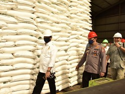 Jelang Ramadhan Harga Gula Naik, Mentan Pantau Stok di Pabrik