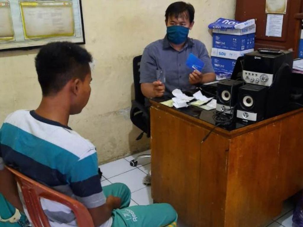 Tipu Daya Korban Puluhan Juta, Kapten Rendi Diciduk Polisi Tipu Daya Korban Puluhan Juta, Kapten Rendi Diciduk Polisi