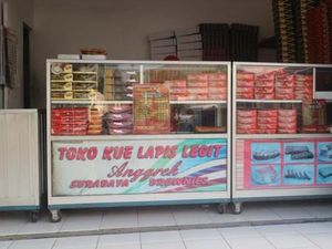 Rekomendasi Oleh-oleh Murah dan Nikmat dari Semarang Rekomendasi Oleh-oleh Murah dan Nikmat dari Semarang