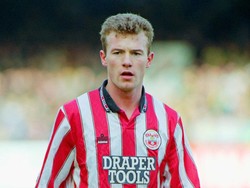 On This Day: Trigol Alan Shearer Remaja Kandaskan Arsenal