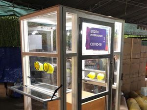 APD Terbatas, Pemkot Surabaya Bikin Booth Pemeriksaan untuk Tenaga Medis APD Terbatas, Pemkot Surabaya Bikin Booth Pemeriksaan untuk Tenaga Medis