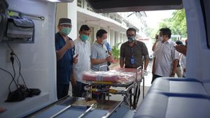 Bantuan Mobil Ambulance untuk Cegah COVID-19