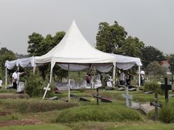 Jenazah Glenn Fredly Sudah Tiba di TPU Tanah Kusir