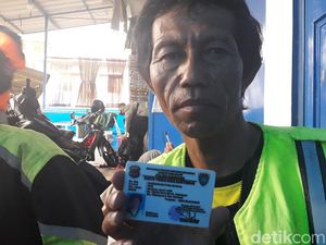 Curhat Ojek Pangkalan Sulitnya Bayar Cicilan Motor di Tengah Corona