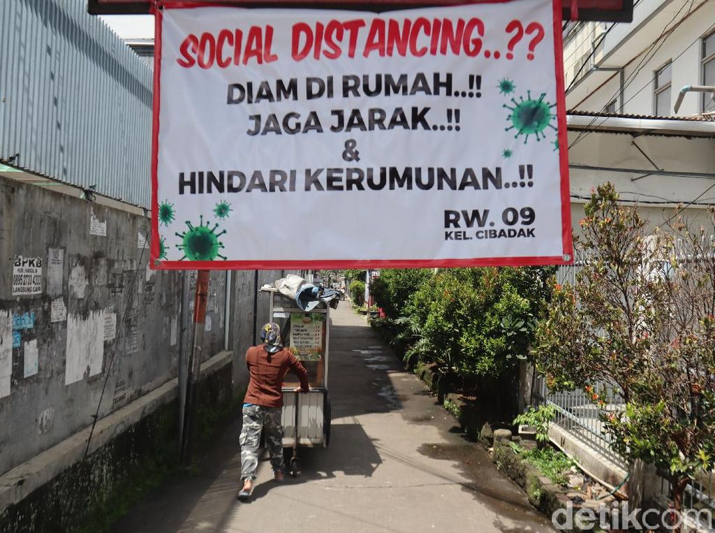 Pemkot Bandung Gencarkan RW Siaga COVID-19 Pemkot Bandung Gencarkan RW Siaga COVID-19