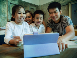 Ini Lho 4 Aktivitas Produktif Saat #DiRumahAja Bareng Keluarga