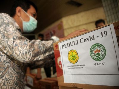 Bantuan untuk Lawan Corona Terus Mengalir
