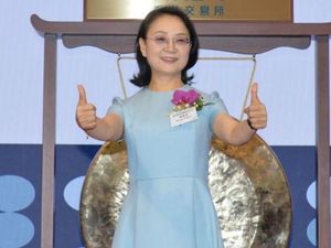 Perjalanan Mantan Guru Kimia Jadi Wanita Terkaya Asia 2025