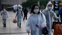 Potret Ribuan Penduduk Wuhan yang Mulai Meninggalkan Rumah