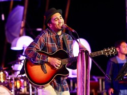 Kecintaan Glenn Fredly Pada Timur Indonesia