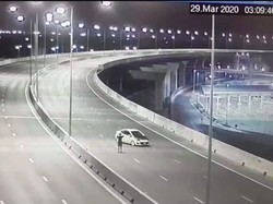 Duh! Jalanan Sepi saat Pandemi Dimanfaatkan buat Sesi Foto Mobil