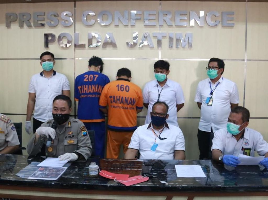 Penyelundupan Benih Lobster ke Singapura Senilai Rp 4,2 Miliar Digagalkan Penyelundupan Benih Lobster ke Singapura Senilai Rp 4,2 Miliar Digagalkan