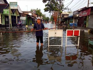 Hujan Deras, 11 Kecamatan di Lamongan Diterjang Banjir