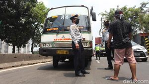 Habis Trayek, Kopaja ini Dikandangin Dishub