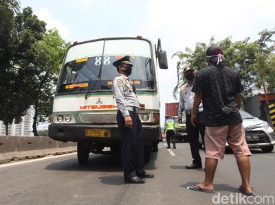 Habis Trayek, Kopaja ini Dikandangin Dishub