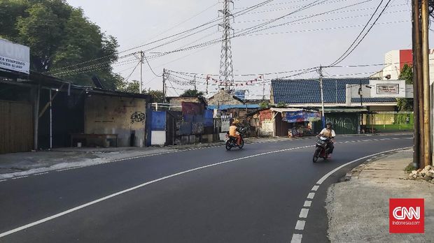 Cerita Buntung Warteg hingga Kurir Pizza Saat PSBB Anies