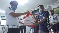 Bansos untuk Warga Terdampak Corona Mulai Didistribusikan