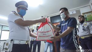 Bansos untuk Warga Terdampak Corona Mulai Didistribusikan