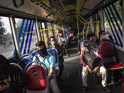 Ke Kantor Naik Transportasi Umum? Mending Bayar Nontunai Aja