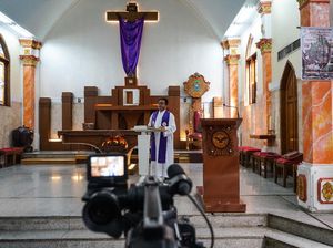 3 Khotbah Jumat Agung Penuh Pesan Rohani Lengkap dengan Ayat Alkitabnya 3 Khotbah Jumat Agung Penuh Pesan Rohani Lengkap dengan Ayat Alkitabnya
