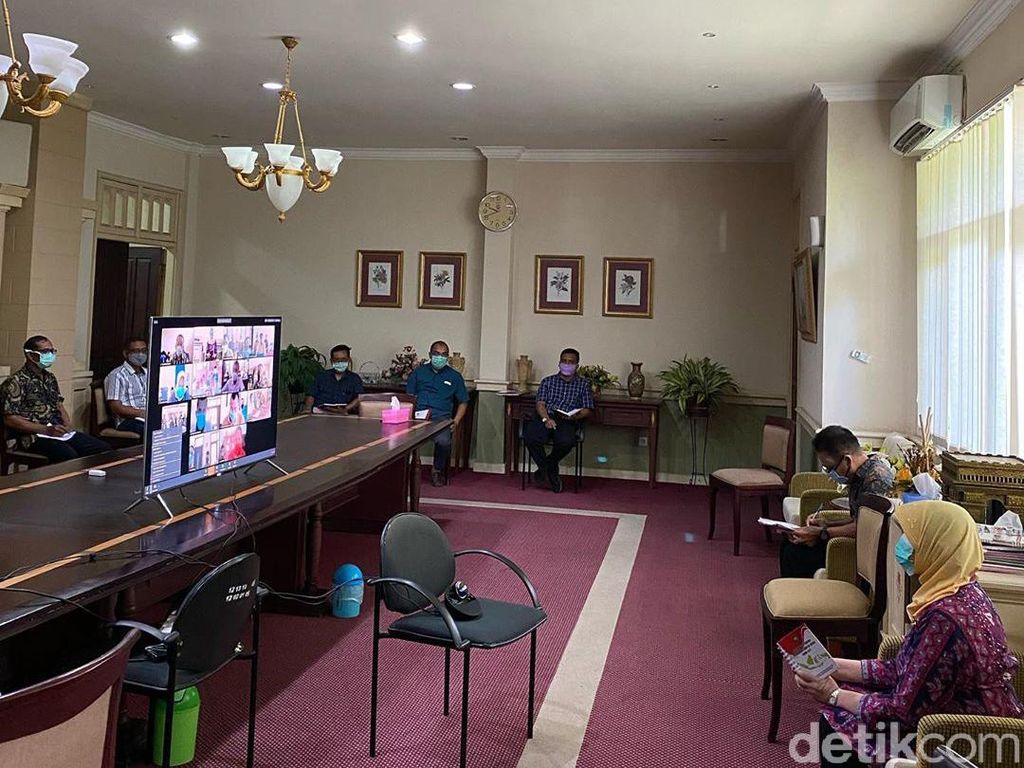 Pemkab Kediri Siapkan Rp 103 Miliar untuk Tangani Wabah Corona Pemkab Kediri Siapkan Rp 103 Miliar untuk Tangani Wabah Corona