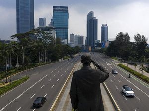 Angkot Nganggur-Stasiun Kosong, Begini Potret Jakarta di Masa PSBB