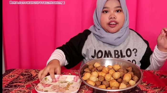 kekeyi mukbang pentol