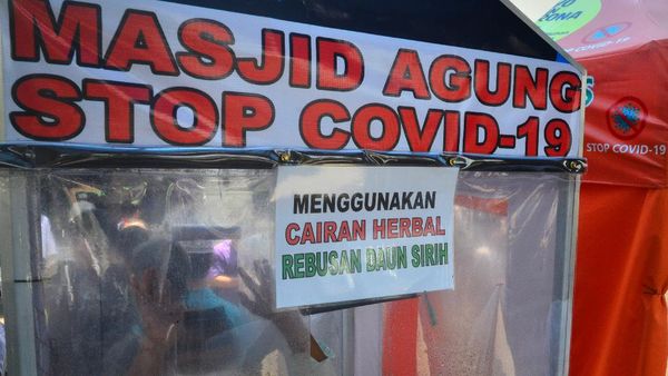 Bilik Disinfektan Herbal di Kudus Siap Basmi Corona