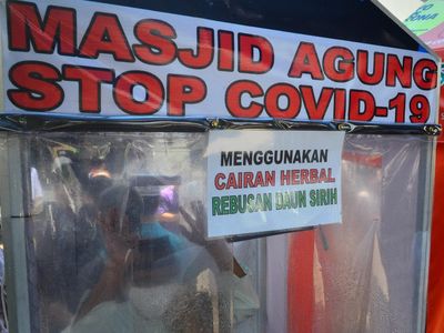 Bilik Disinfektan Herbal di Kudus Siap Basmi Corona