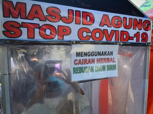 Bilik Disinfektan Herbal di Kudus Siap Basmi Corona