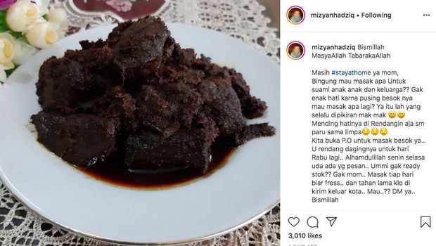 Lama Tak Terdengar Kabar, Kini Mantan Istri UAS Jualan Rendang 