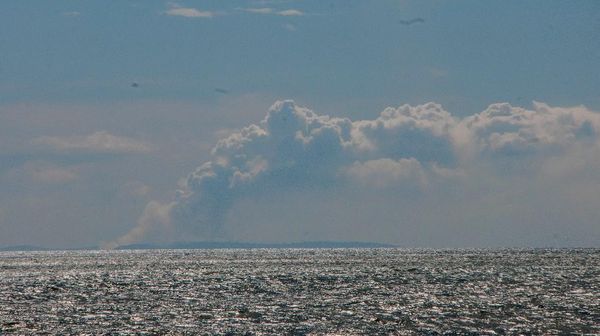Foto-foto Terkini Erupsi Gunung Anak Krakatau