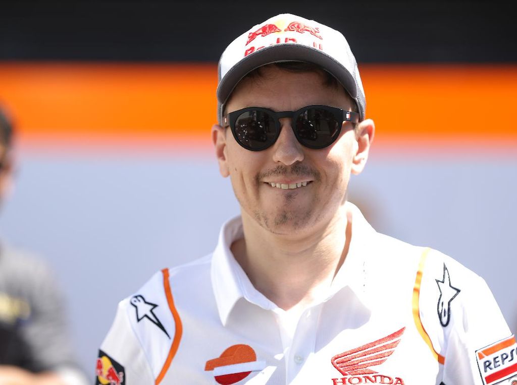 Jorge Lorenzo Negosiasi dengan Ducati untuk Balapan Lagi Jorge Lorenzo Negosiasi dengan Ducati untuk Balapan Lagi