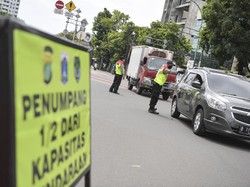 Terpaksa ke Luar Rumah saat PSBB? Perhatikan 7 Tips Berkendara Ini