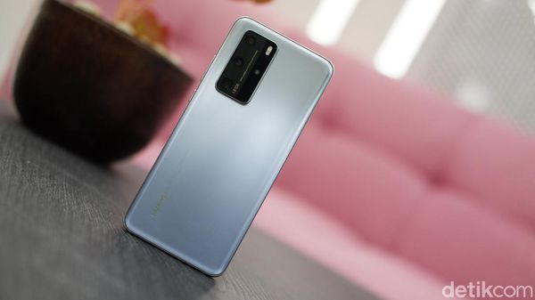Unboxing Huawei P40 Pro, Ponsel Berkamera Gahar Rp 14 Jutaan