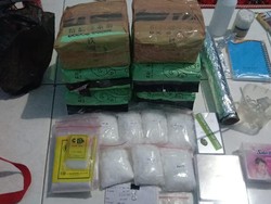 7 Kg Sabu Senilai Rp 7 Miliar Diamankan di Surabaya, 4 Orang Diamankan