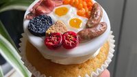 Gemas! 10 Cupcake Ini Dihiasi Miniatur Makanan
