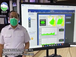 Erupsi Anak Krakatau Tak Berpotensi Tsunami, Lebih Kecil Dibanding 2018