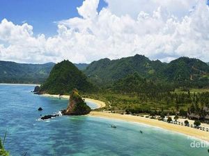 Butuh Vitamin Sea? Yuk, Intip Keindahan Pantai Lombok
