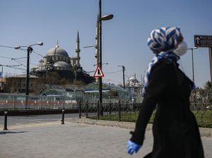 Baru Sembuh dari Corona, Puluhan Dokter-Perawat di Turki Bergegas Kerja Lagi