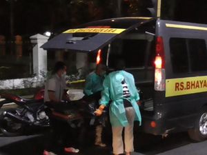 Pria di Medan Dievakuasi Prosedur Corona Meninggal, Polisi: Laka Tunggal