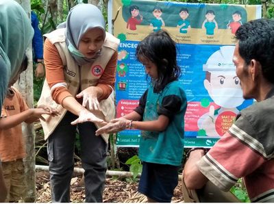 Sosialisasi Pencegahan Corona ke Suku Anak Dalam