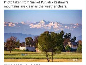 Karena Pandemi, Polusi Berkurang dan Himalaya Tampak Nyata