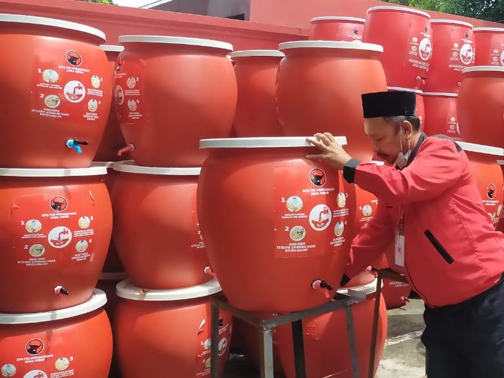 Pembuatan 1.000 Tempat Cuci Tangan dan 1 Juta Masker Dikebut Pembuatan 1.000 Tempat Cuci Tangan dan 1 Juta Masker Dikebut
