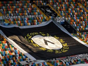 Keren! Klub Serie A Ini Kirim-kirim Sembako dan Obat ke Penggemar Lansia