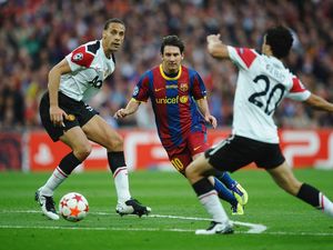 Ferdinand Masih Ingat Rasanya Dipermalukan Messi Cs di Wembley