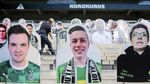 Penonton Kardus Meriahkan Stadion