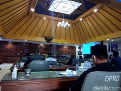 Puluhan Anggota DPRD Rembang Diare Diduga Gegara Snack Rapat